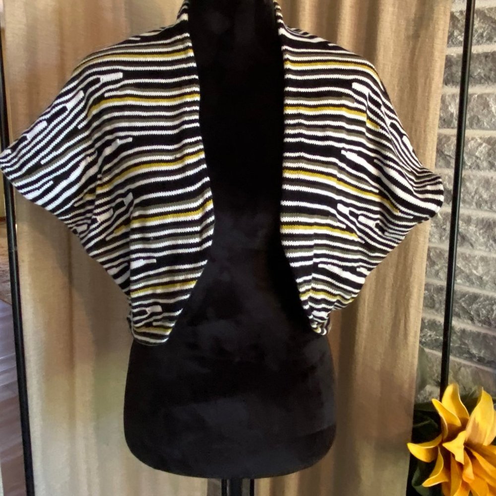 Coldwater Creek Shrug - M